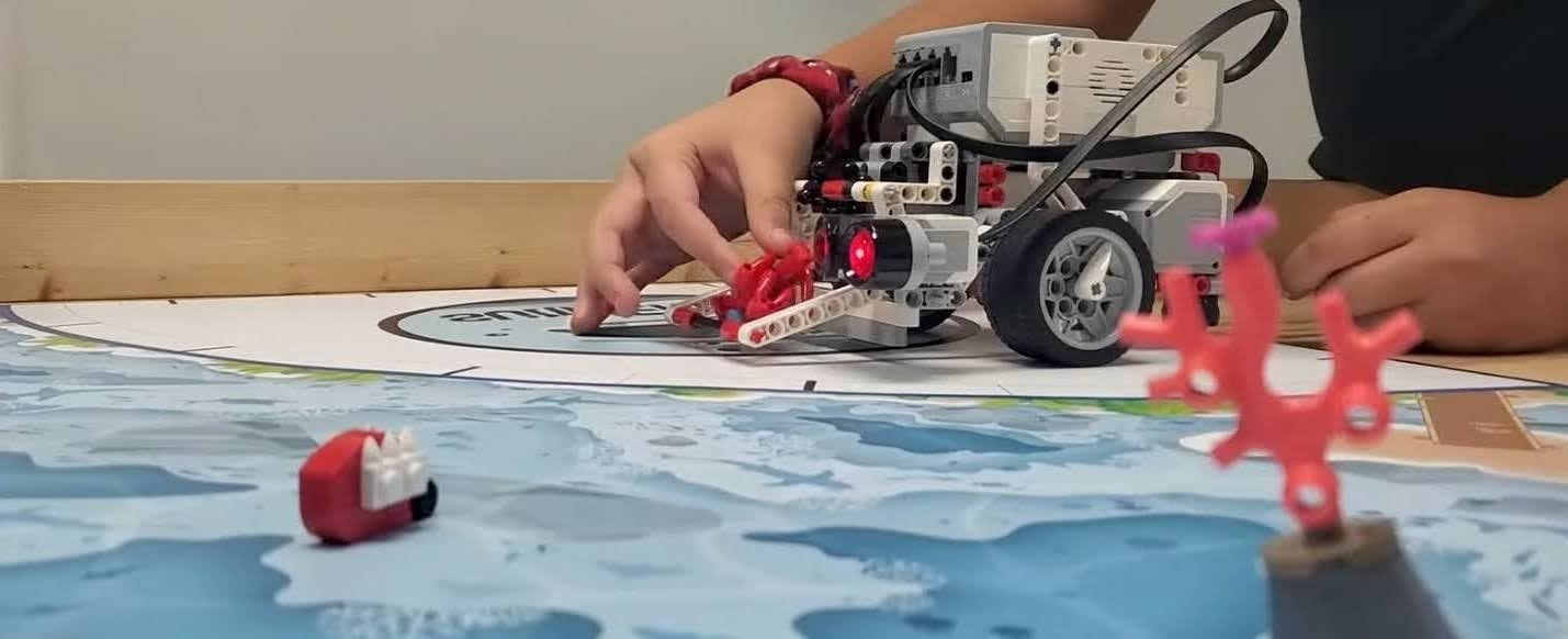 Sunshine-STEM-Academy-NonCompetitive-Robotics-Programming-Classes-LEGO-VEX